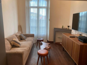 CANNES CENTRE VILLE- Bel appartement studio + Mezzanine